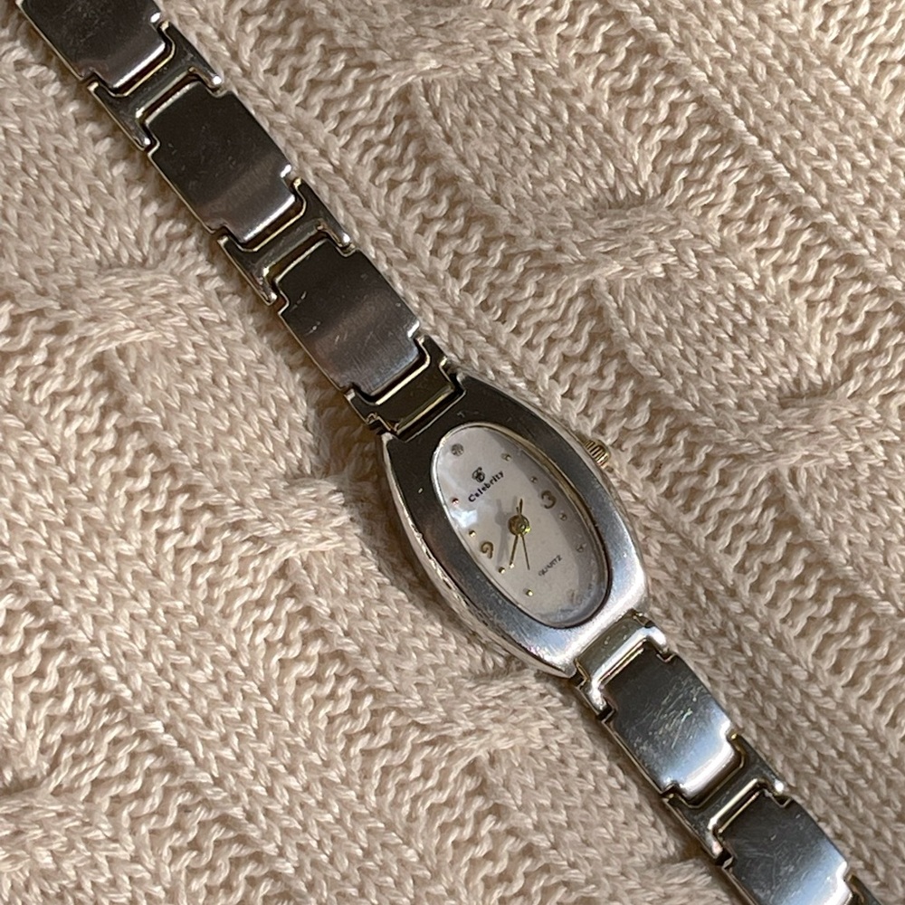 Vintage Metal Link Women’s Watch